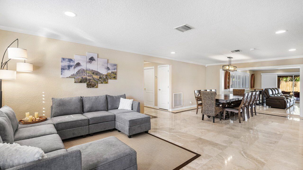 Photo of Livingroom in Lake Worth