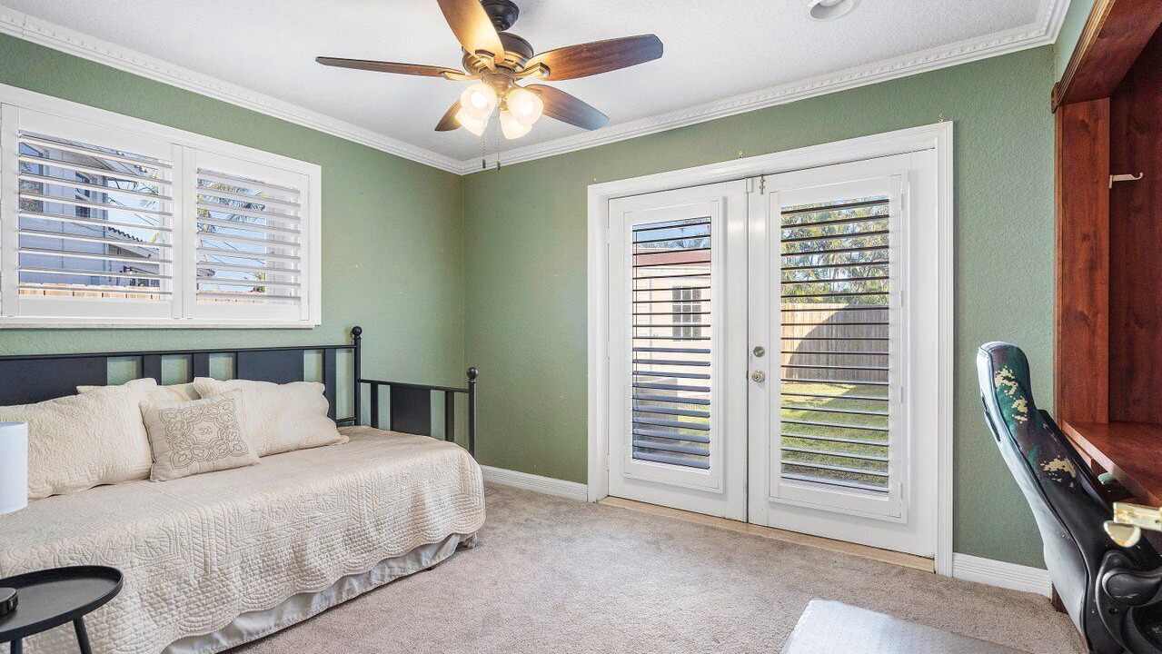 Photo of Bedroom in Lake Worth