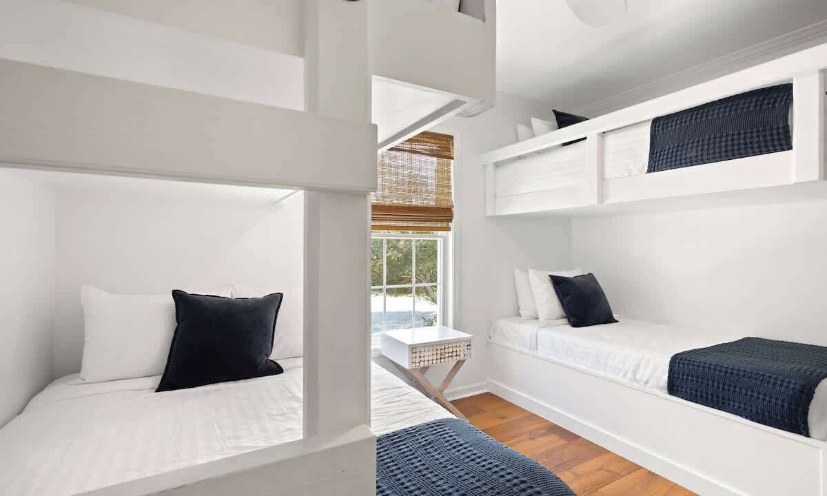 Photo of Bedroom in White's Gulfview