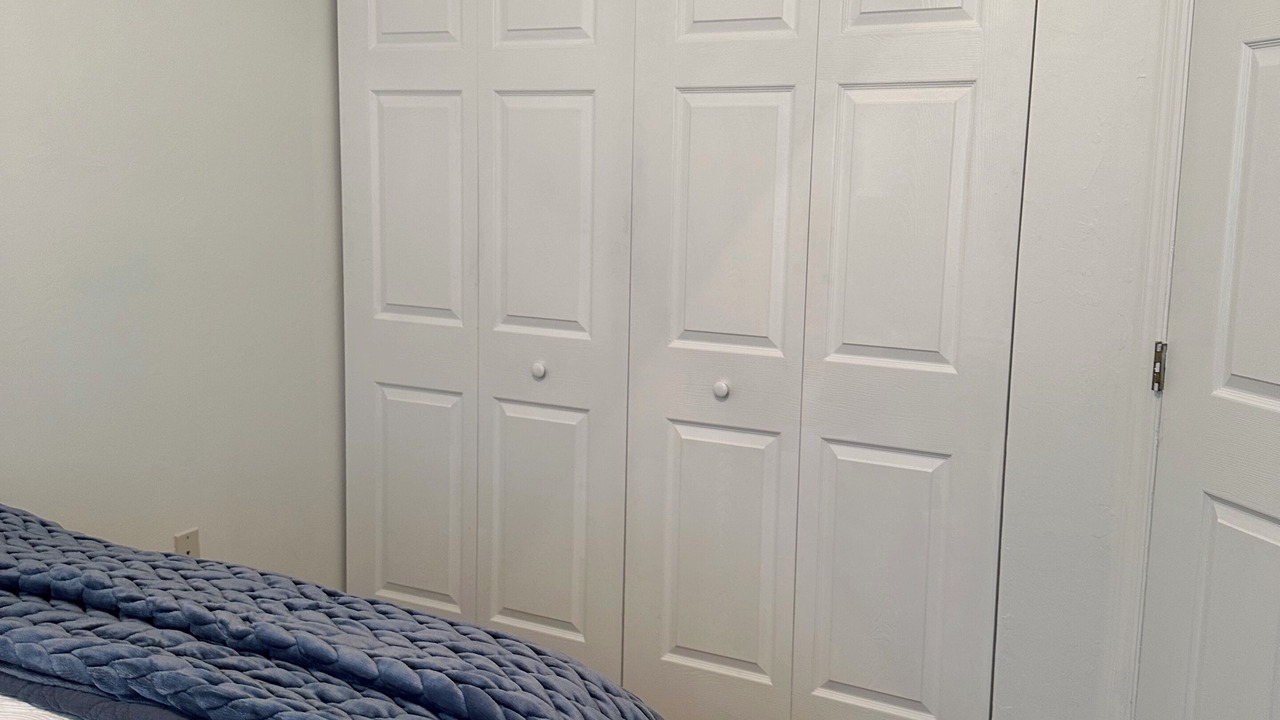 Photo of Bedroom in Beachwalk Isles