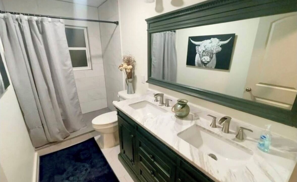 Photo of Bathroom in East Palatka