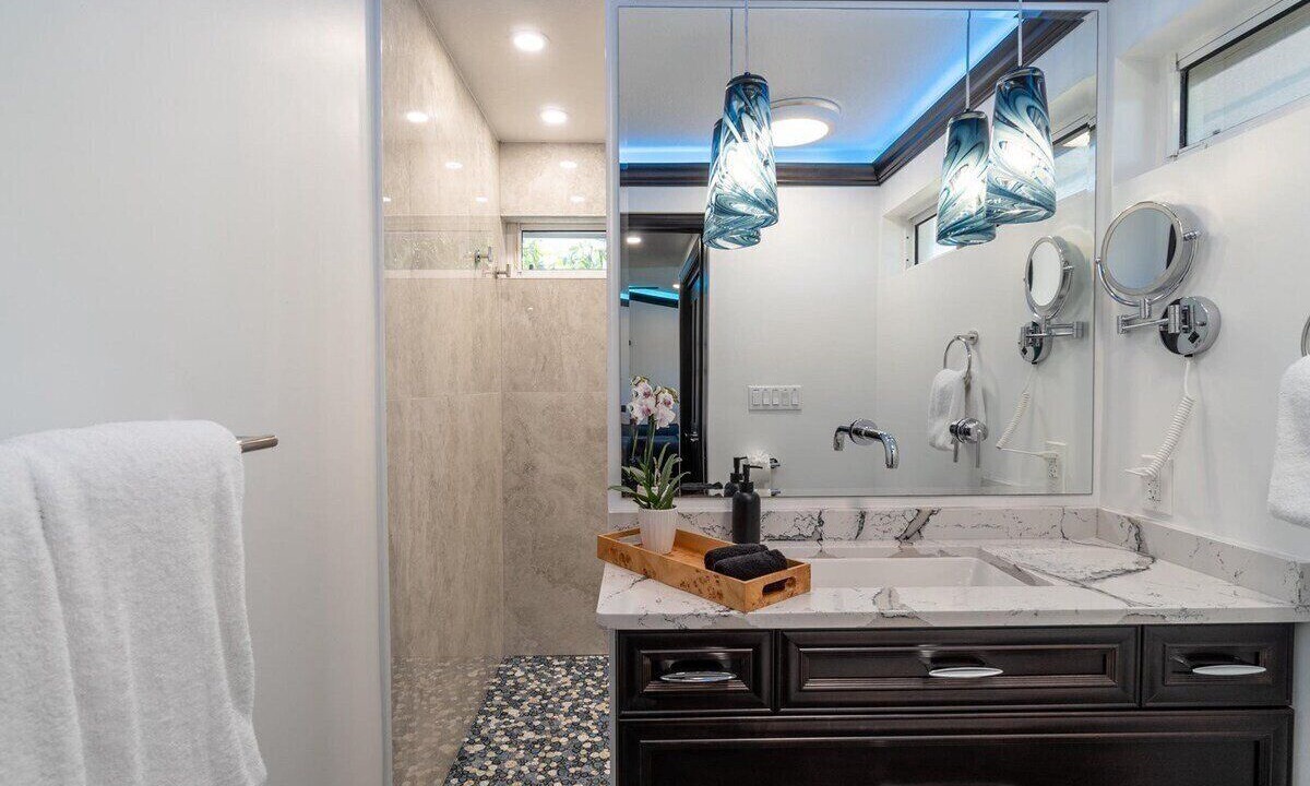 Photo of Bathroom in Marathon