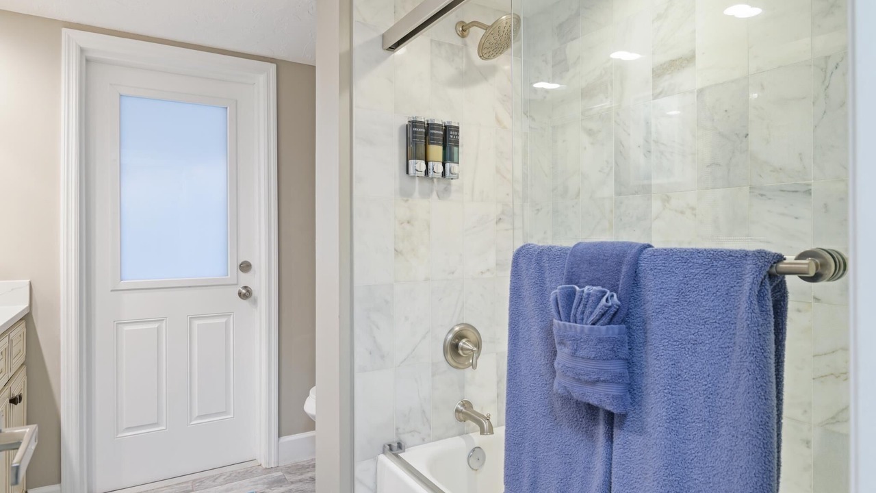 Photo of Bathroom in Yacht Club