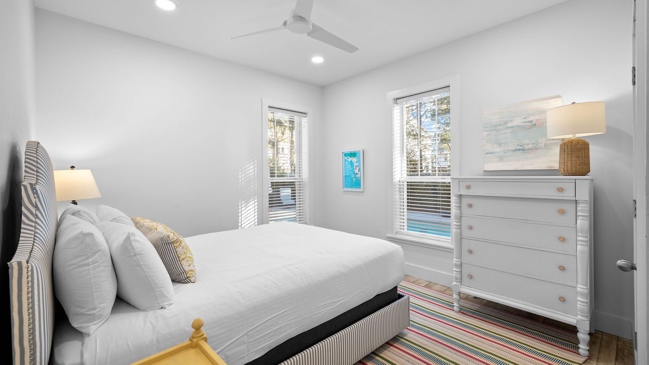 Photo of Bedroom in Gulfview Heights