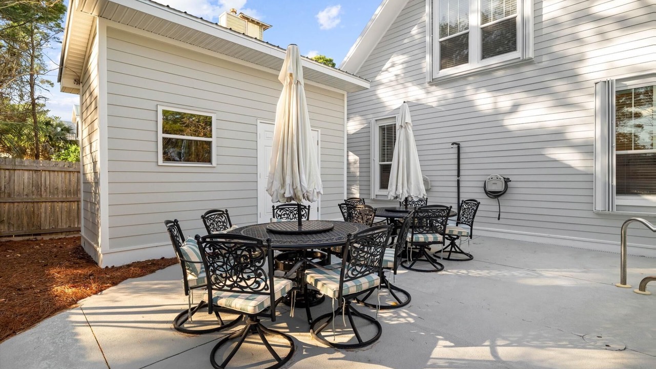 Photo of Outdoor in Gulfview Heights