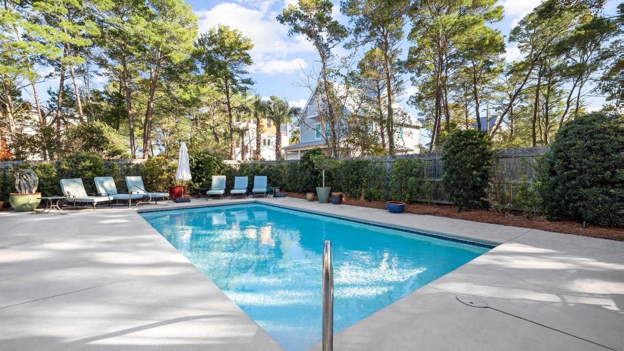 Photo of Outdoor in Gulfview Heights