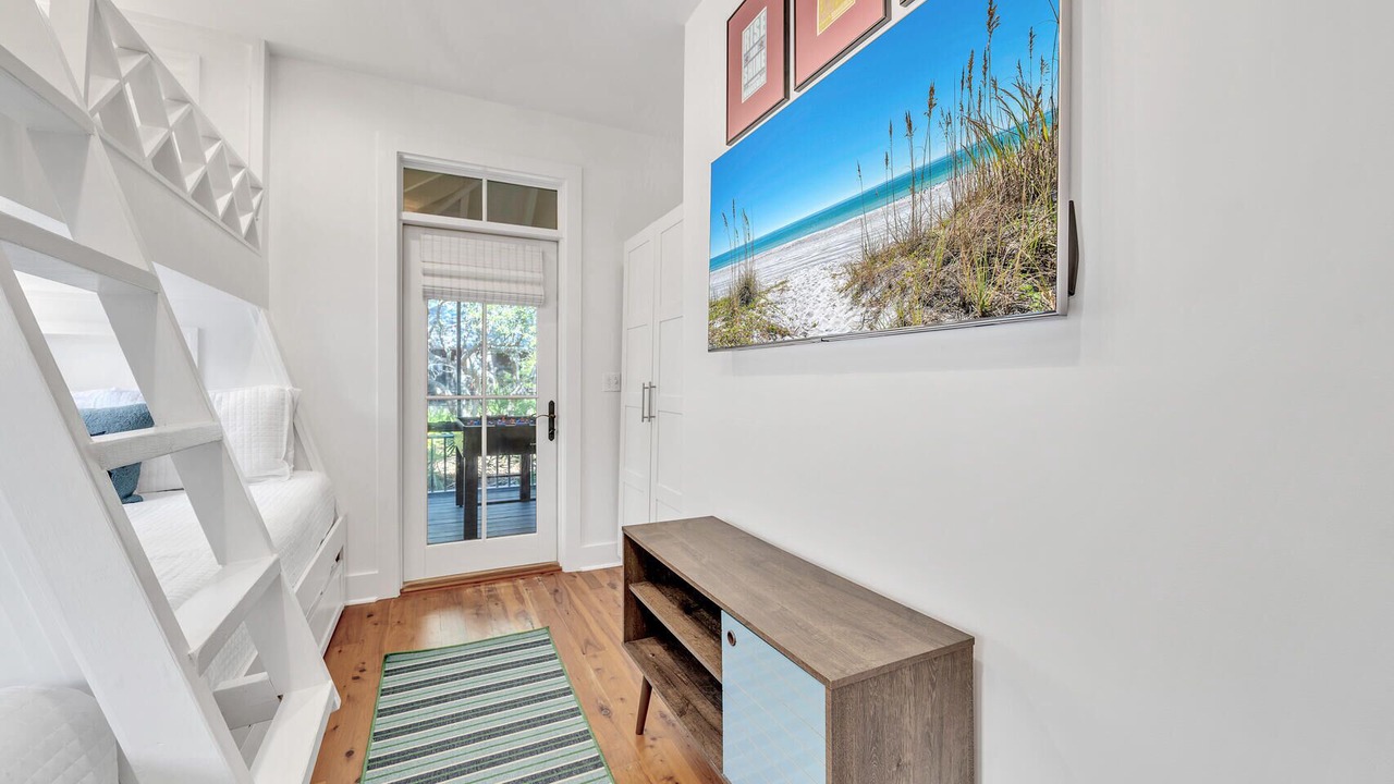 Photo of Bedroom in Seacrest