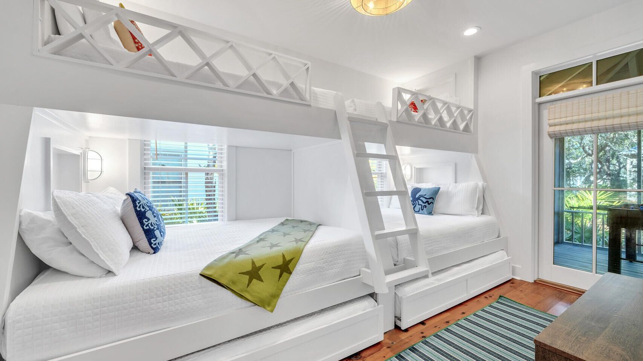 Photo of Bedroom in Seacrest