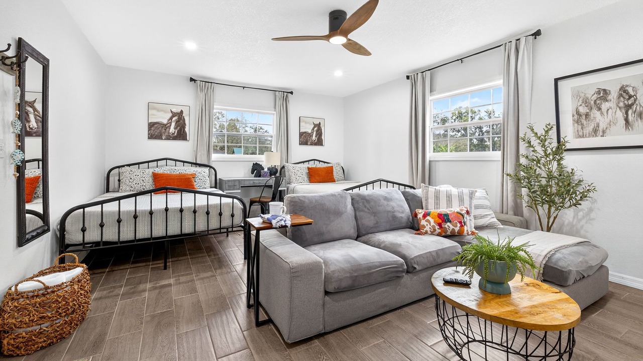 Photo of Livingroom in Tampa