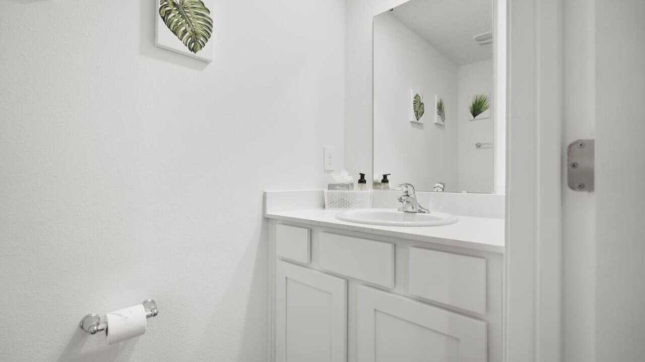 Photo of Bathroom in Baymeadows