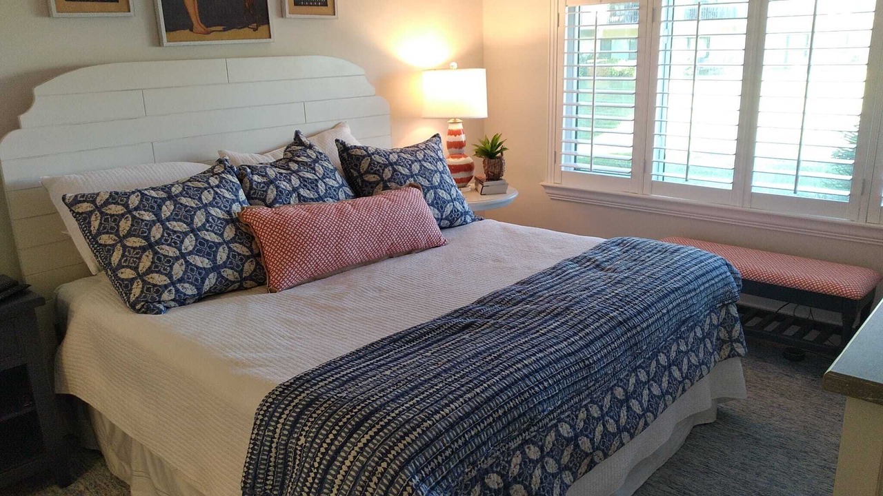 Photo of Bedroom in Crescent Beach