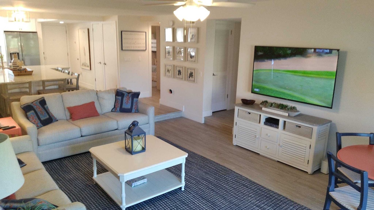 Photo of Livingroom in Crescent Beach