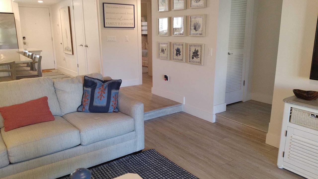 Photo of Livingroom in Crescent Beach