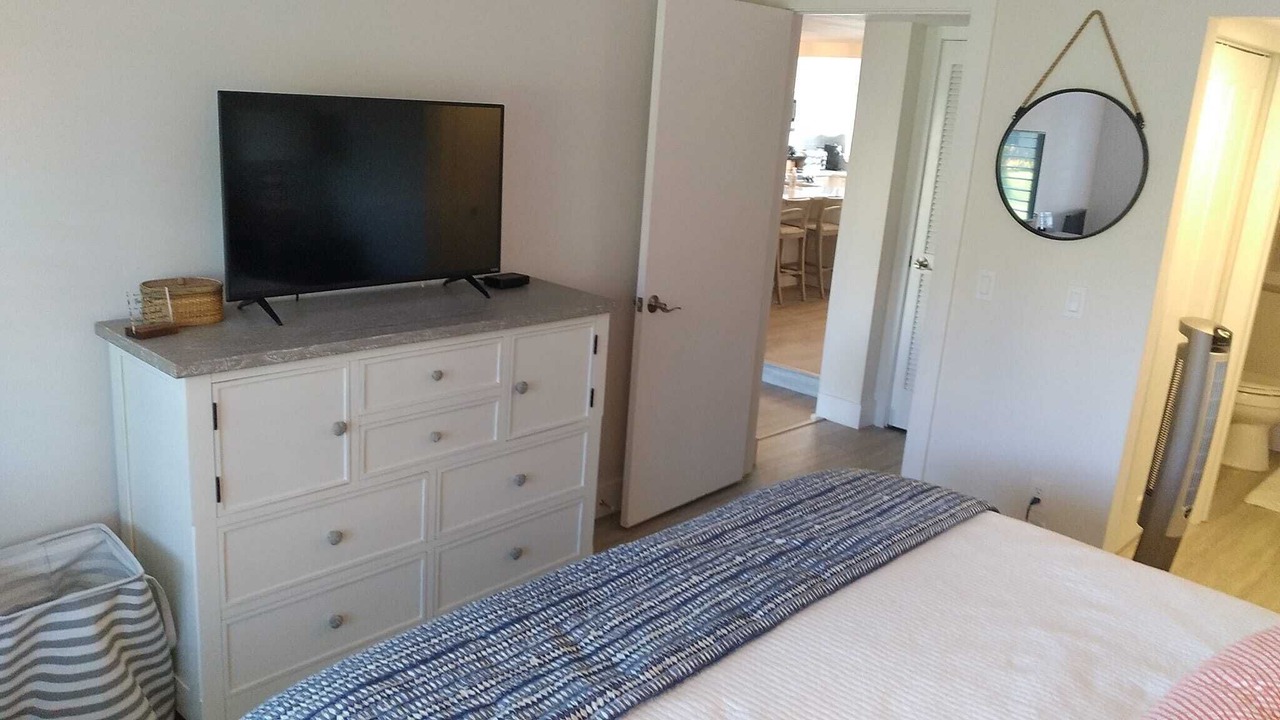 Photo of Bedroom in Crescent Beach