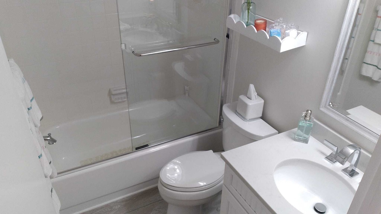 Photo of Bathroom in Crescent Beach