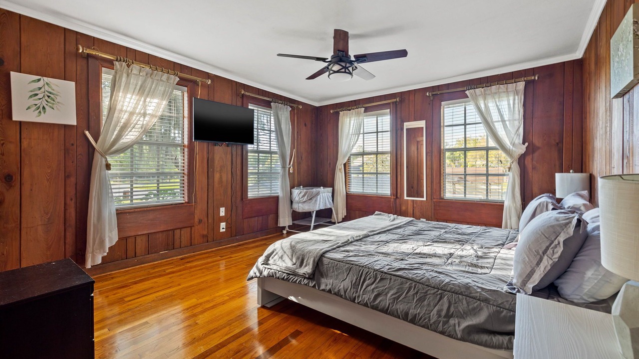Photo of Bedroom in Lake Magdalene
