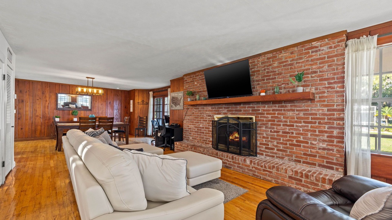 Photo of Livingroom in Lake Magdalene