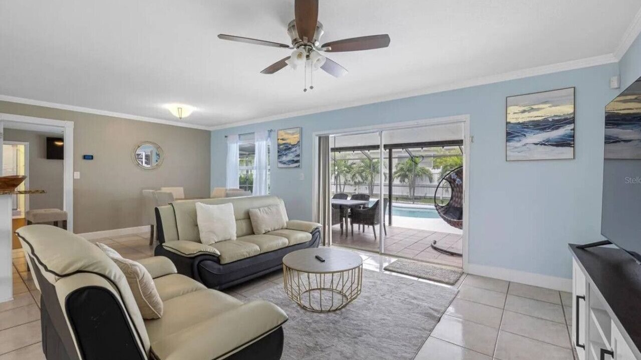 Photo of Livingroom in Greenbrook Estates