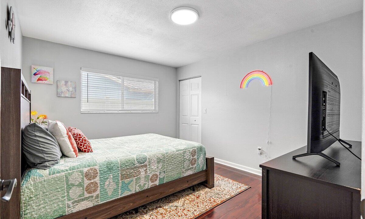 Photo of Bedroom in Pinellas Park