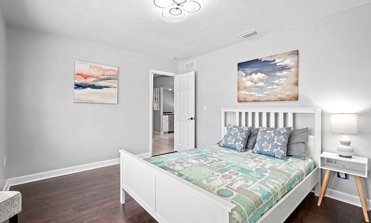Photo of Bedroom in Pinellas Park