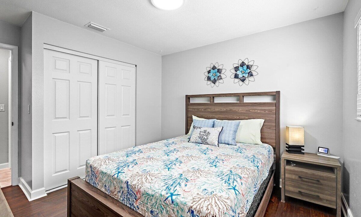 Photo of Bedroom in Pinellas Park