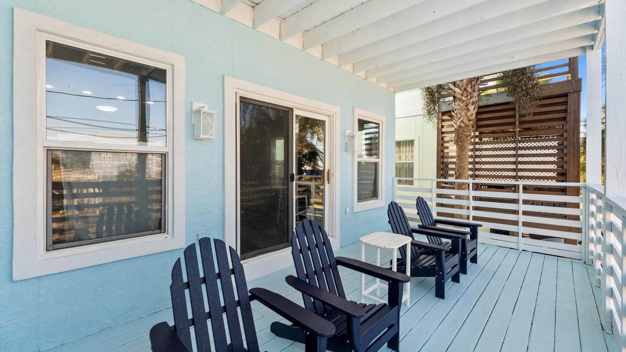 Photo of Patio Balcony in Bahama Beach