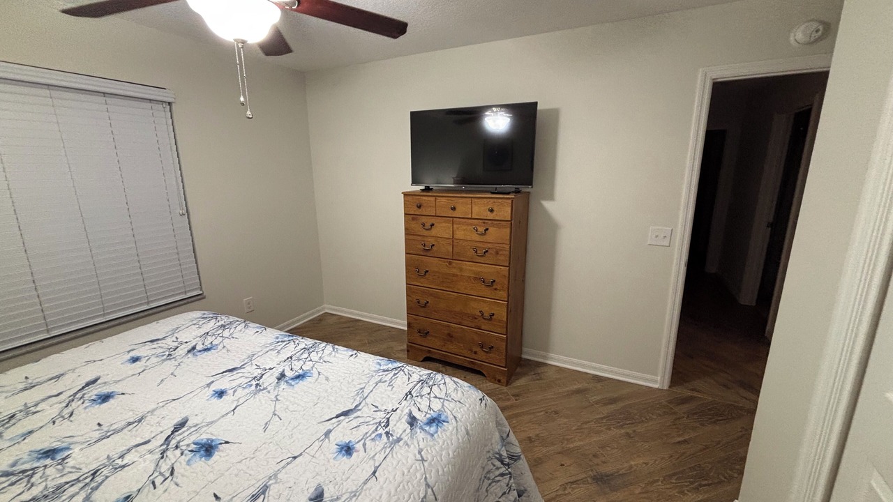 Photo of Bedroom in Buttonwood