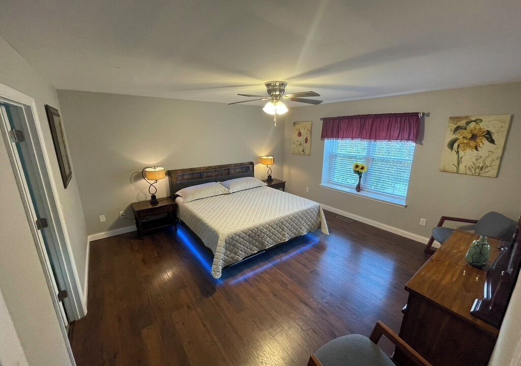 Photo of Bedroom in Graysville