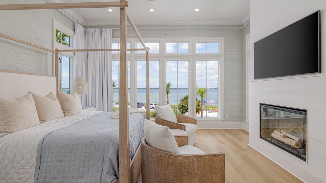 Photo of Bedroom in Pensacola Beach