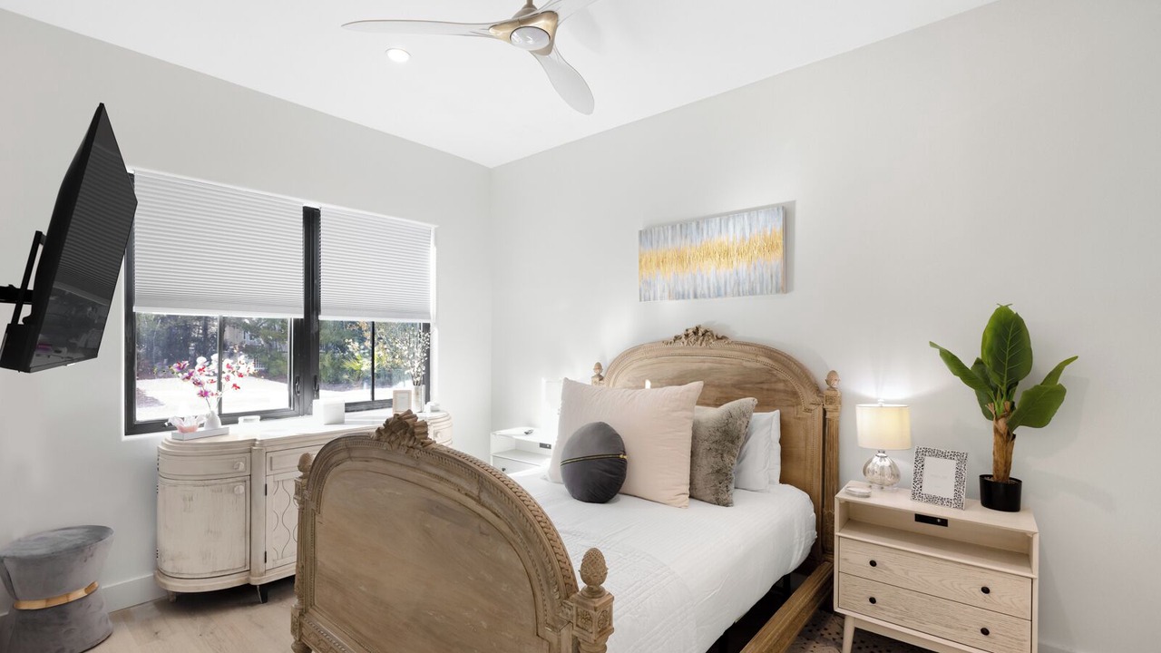 Photo of Bedroom in Seagrove Beach