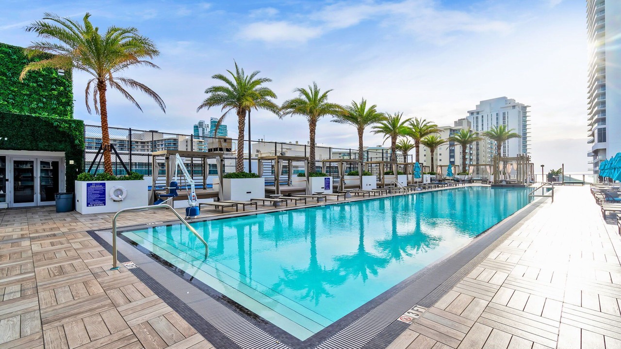 Photo of Outdoor in Hollywood South Central Beach