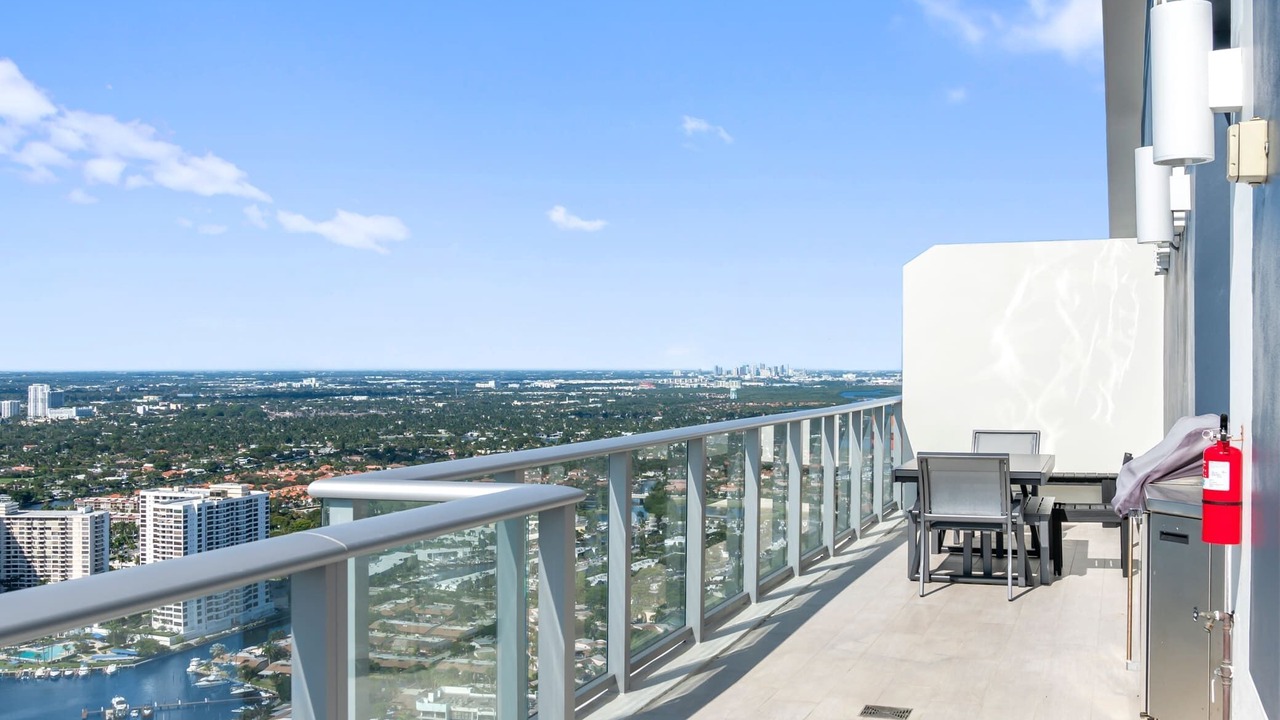 Photo of Patio Balcony in Hollywood South Central Beach