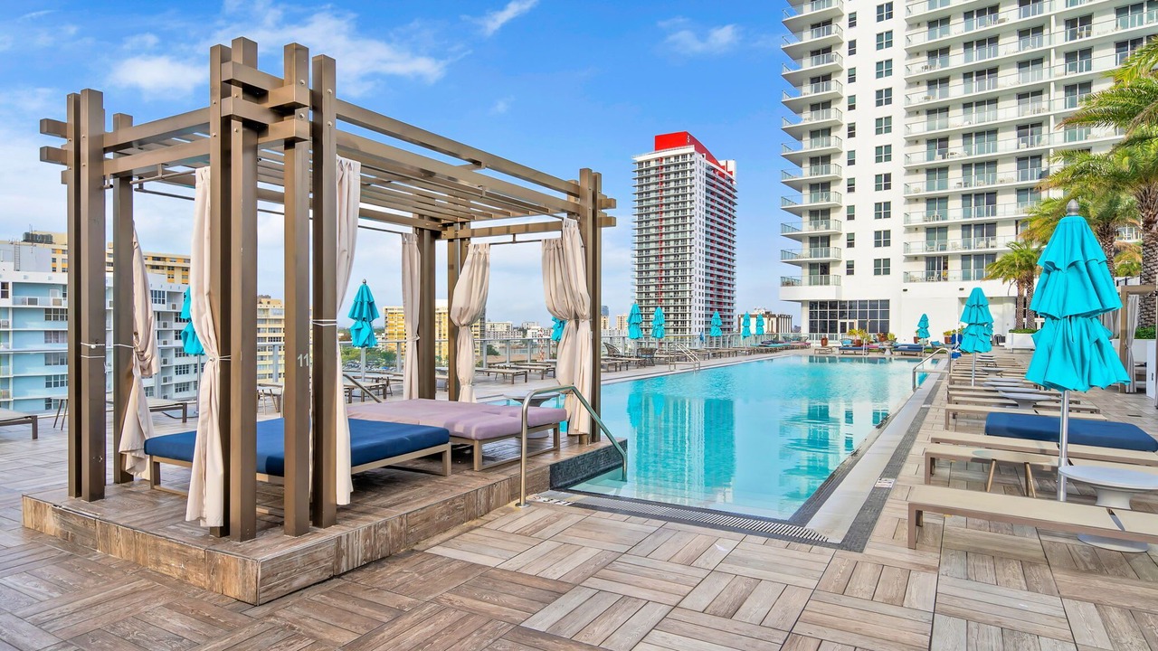 Photo of Outdoor in Hollywood South Central Beach