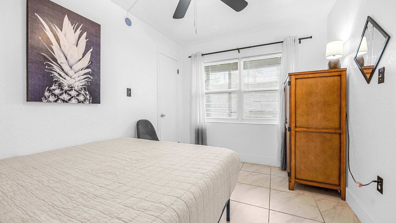 Photo of Bedroom in Orlando Beach