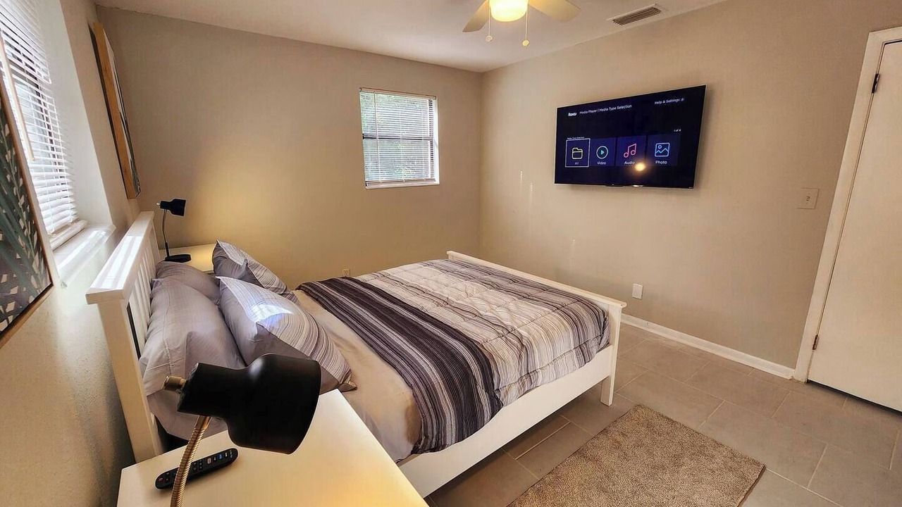 Photo of Bedroom in Westside