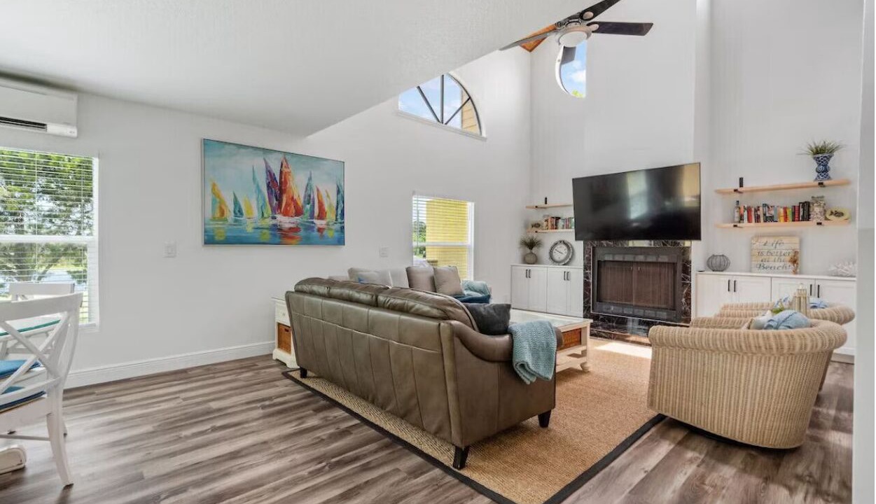 Photo of Livingroom in Seminole