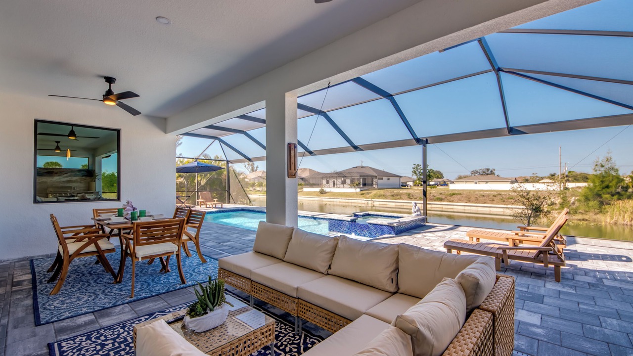 Photo of Outdoor in Pelican