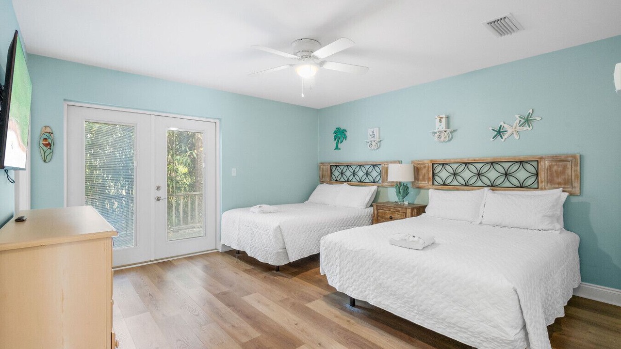 Photo of Bedroom in Dune Allen Beach