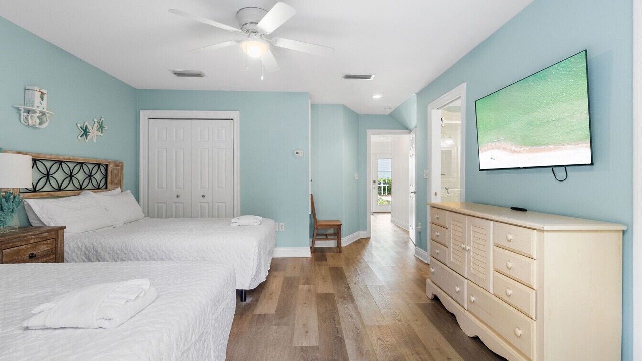 Photo of Bedroom in Dune Allen Beach