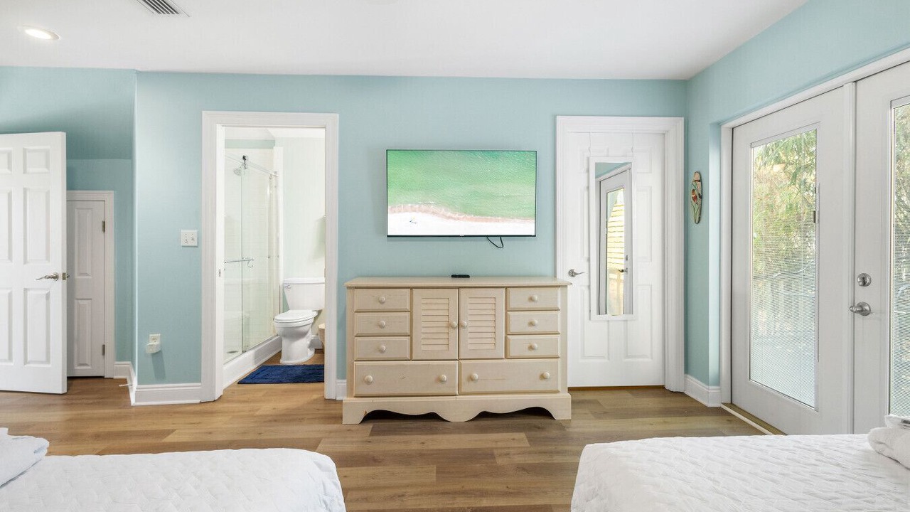 Photo of Bedroom in Dune Allen Beach