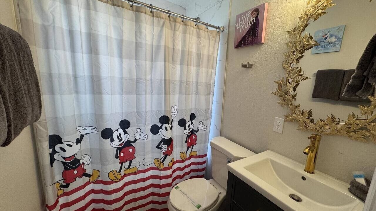 Photo of Bathroom in Lake Berkley