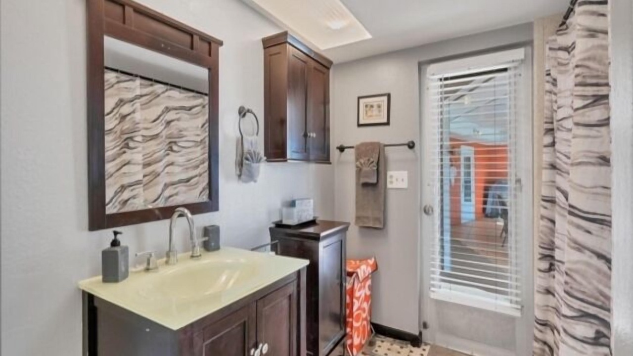Photo of Bathroom in Gulf Cove