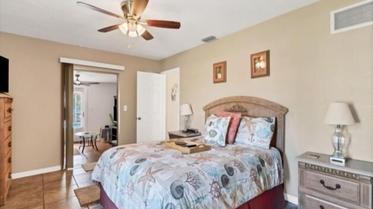 Photo of Bedroom in Gulf Cove
