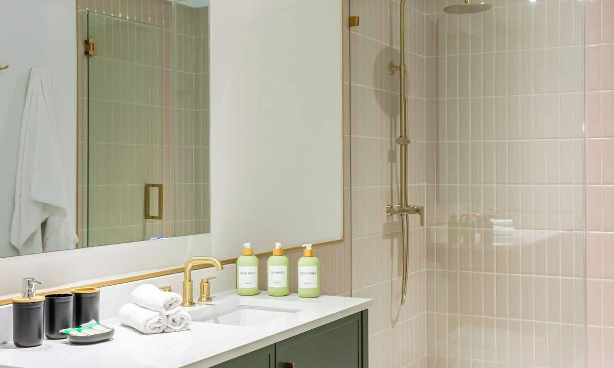 Photo of Bathroom in Plantation