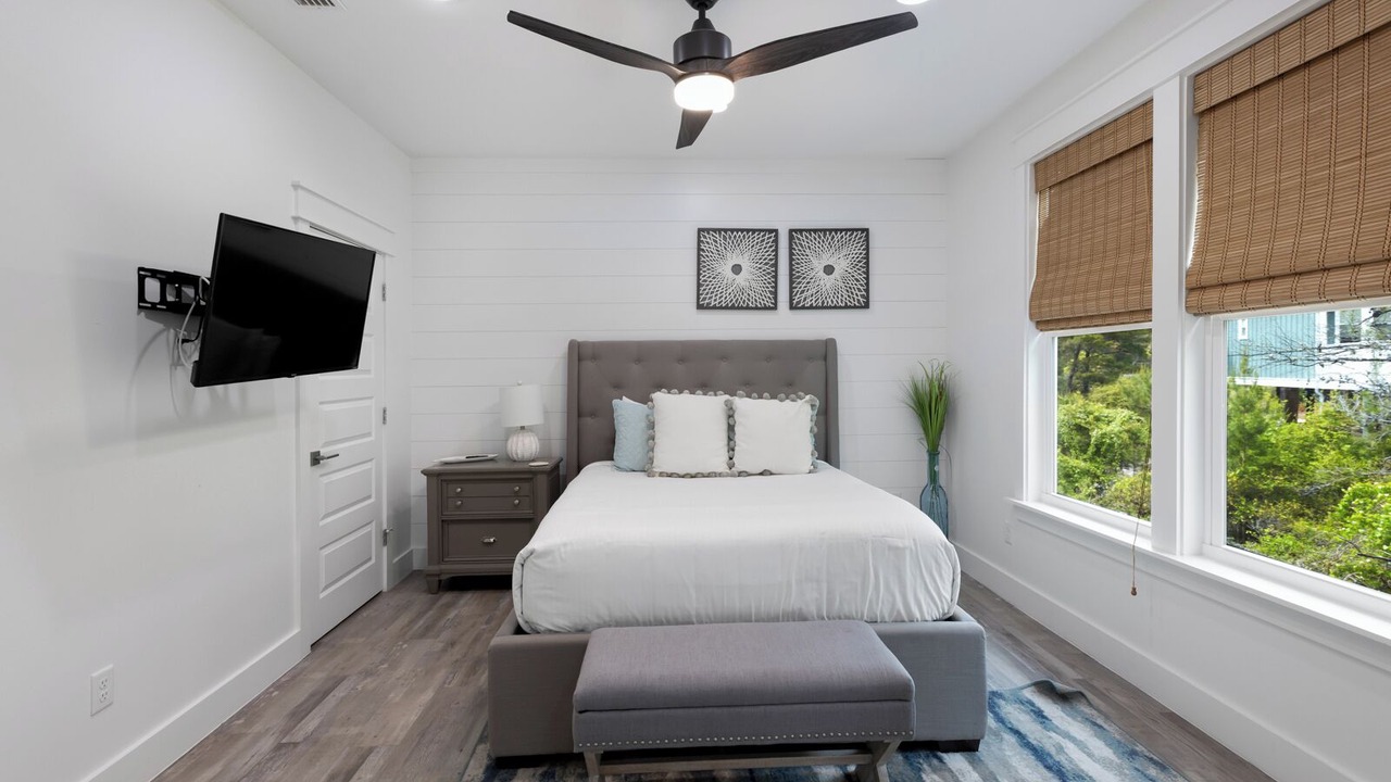 Photo of Bedroom in Seacrest