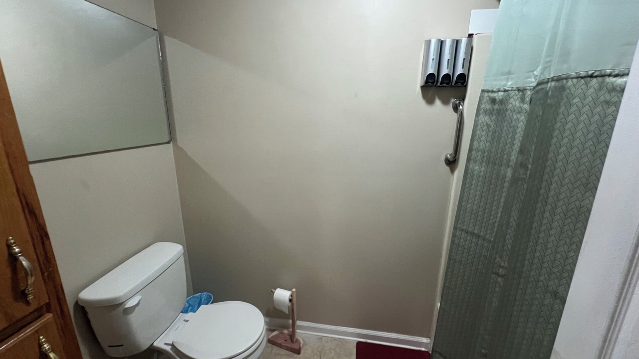 Photo of Bathroom in Kingsland
