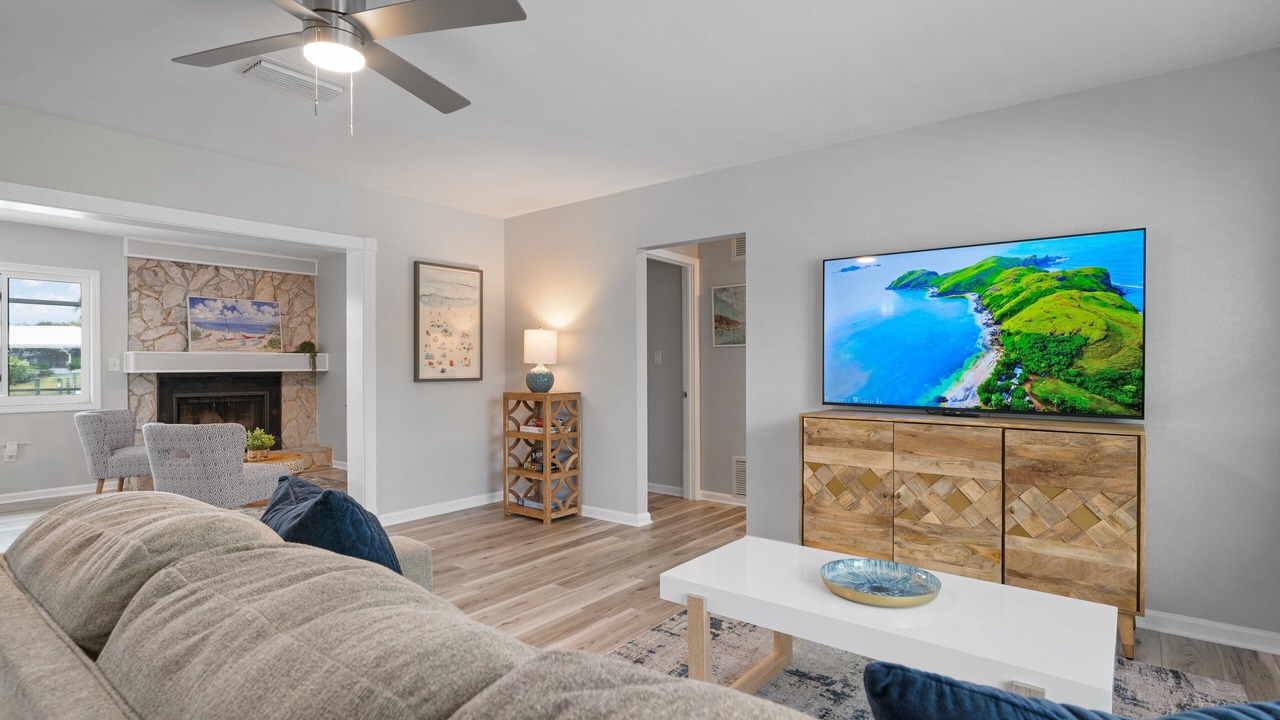 Photo of Livingroom in Coral Shores