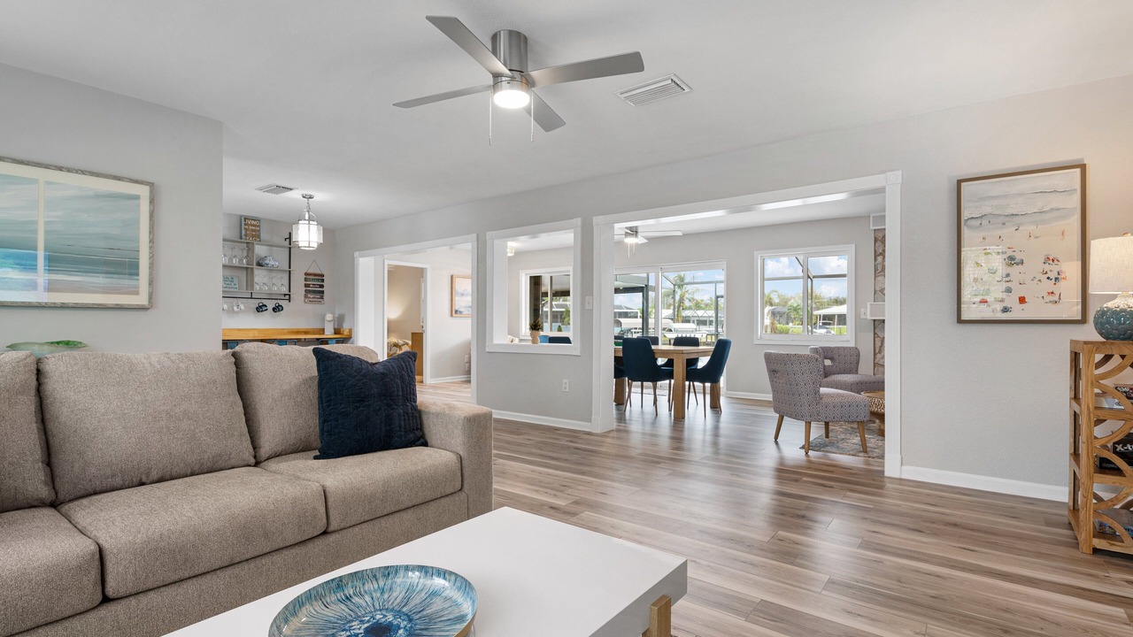 Photo of Livingroom in Coral Shores