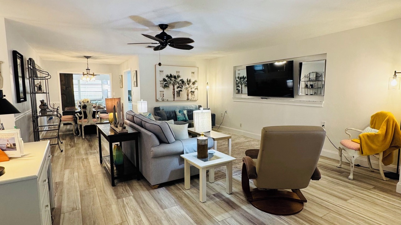 Photo of Livingroom in Riverside