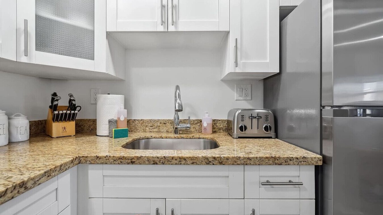 Photo of Kitchen in Hollywood South Central Beach